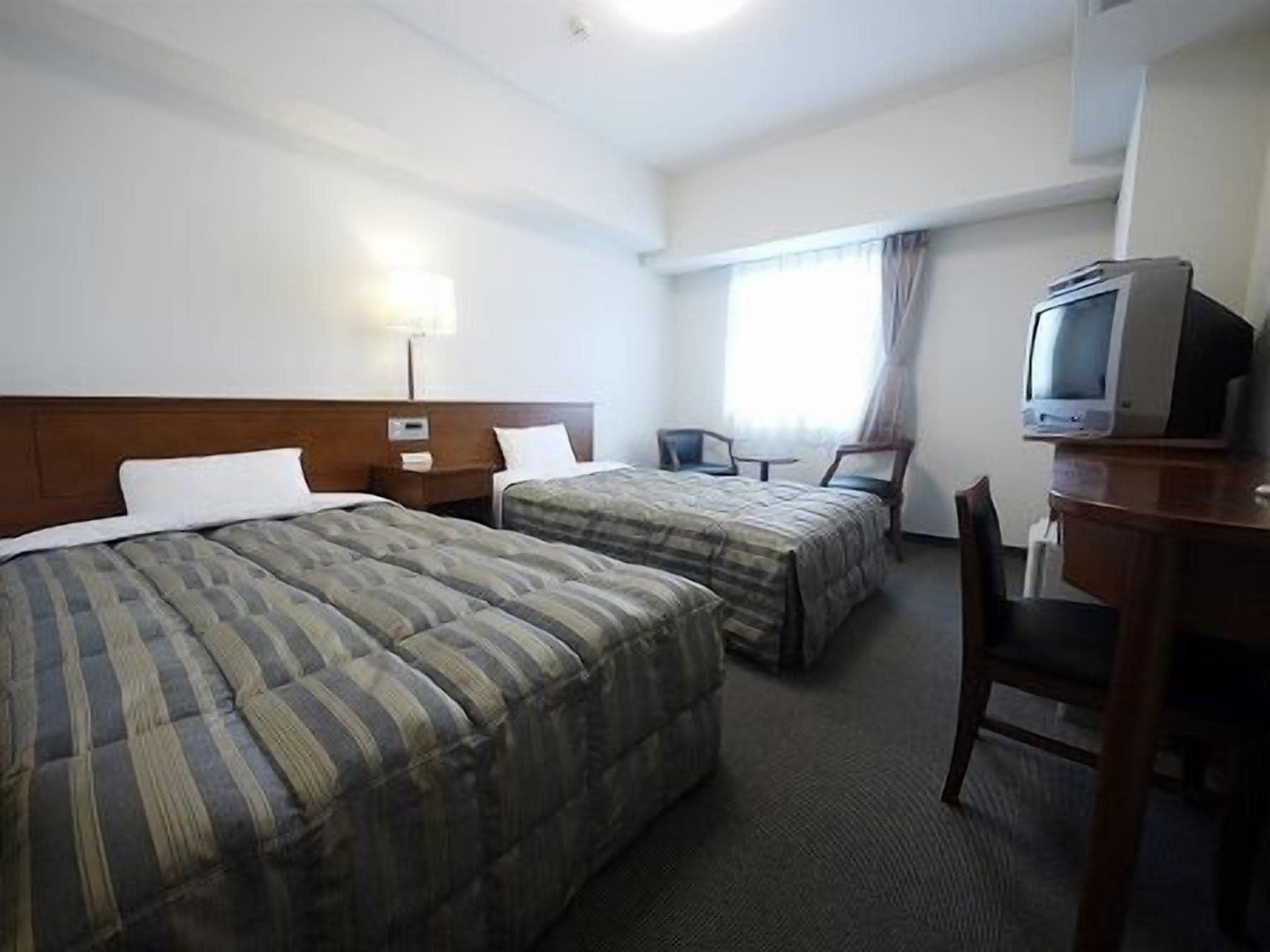 Hotel Route-Inn Mojiko Kitakyushu Bagian luar foto